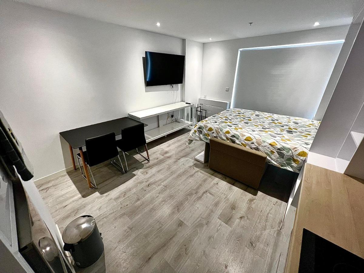 Modern Studio Apartment In Gibraltar - The Hub Exterior photo