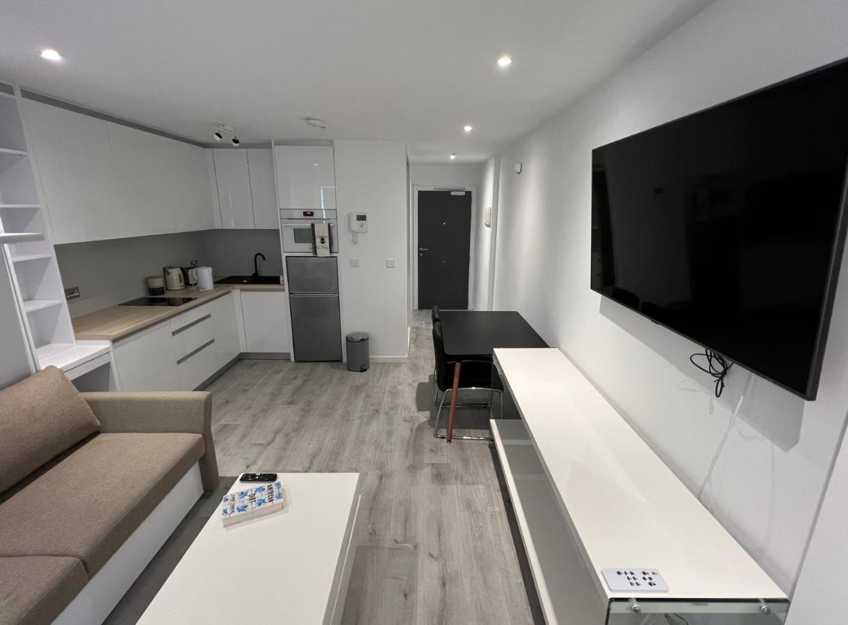 Modern Studio Apartment In Gibraltar - The Hub Exterior photo